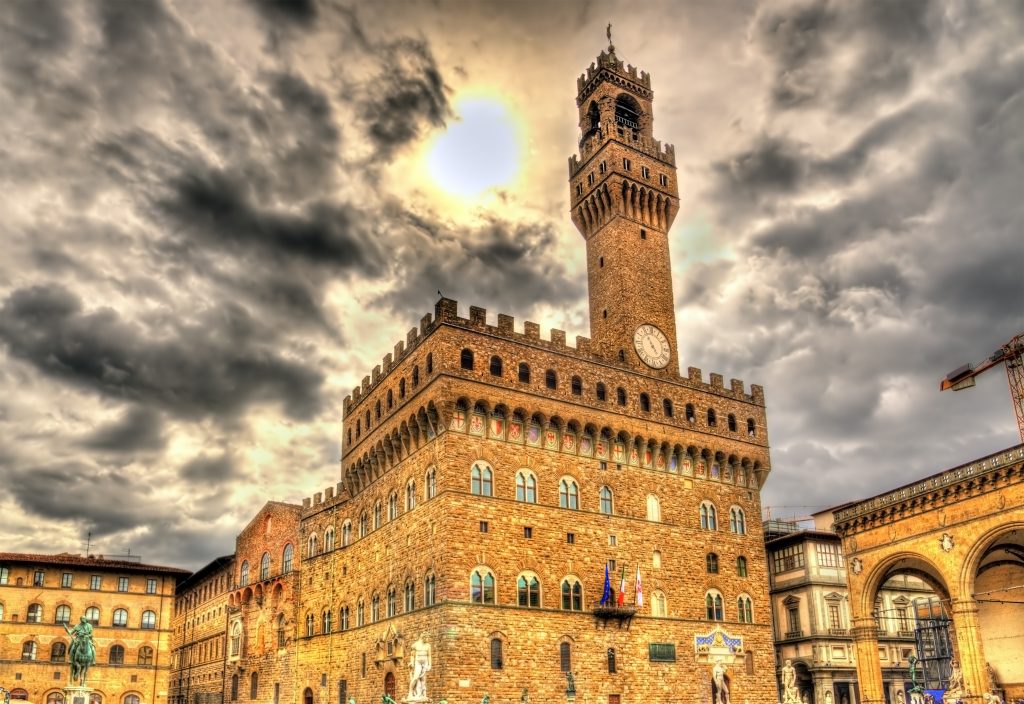 Tra i cinque monumenti di Firenze da non perdere c'è sicuramente Palazzo Vecchio